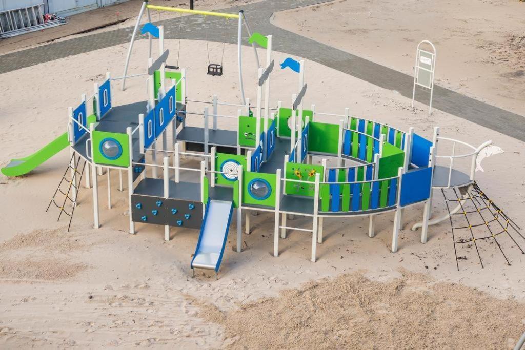 Apartament 4 Seasons- Basen Wewnetrzny,Jacuzzi,Sauna,Silownia I Kulkoland W Cenie!!! Kołobrzeg Eksteriør bilde